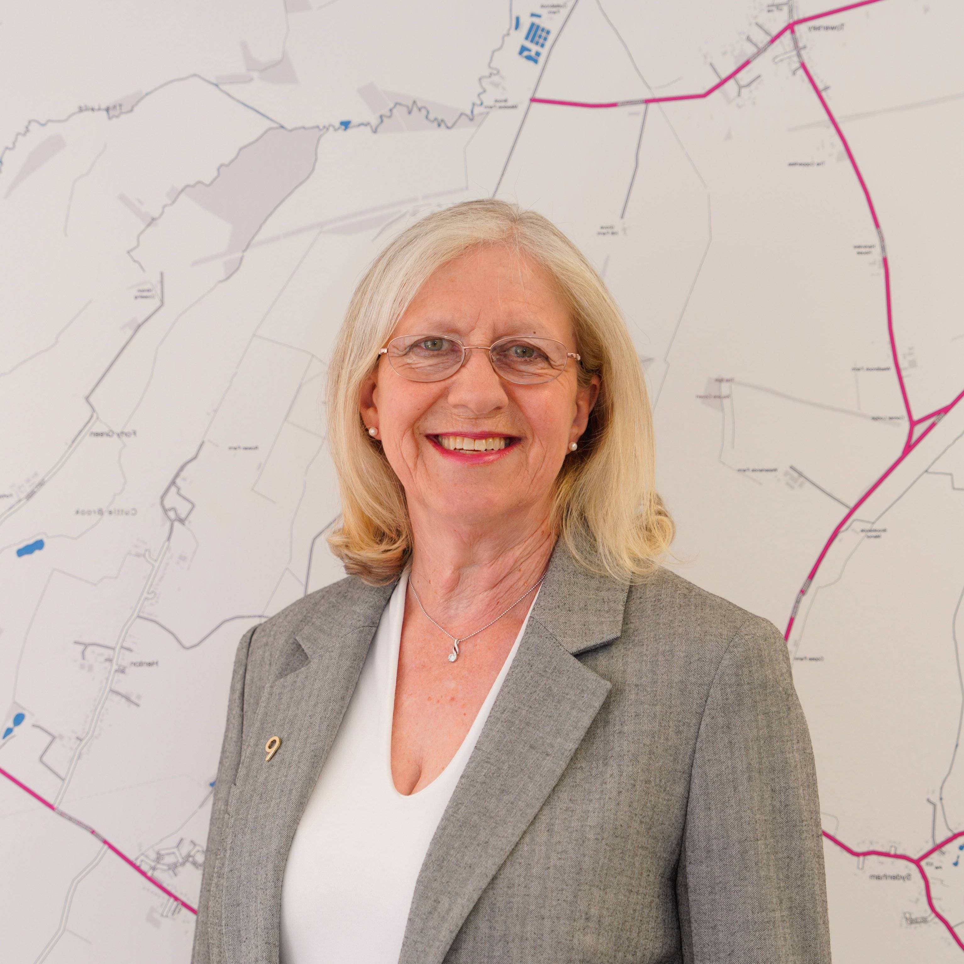 Leonie Coveney FNAEA
