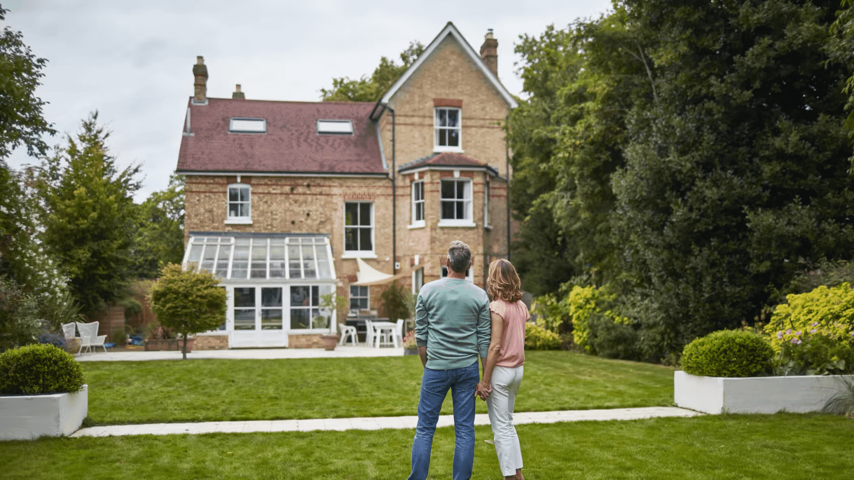 <span style="color:#174028">Selling your home</span>