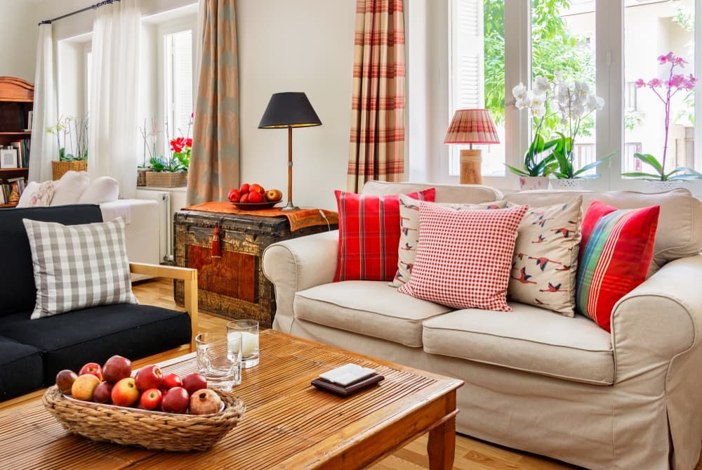 <span style="color:#d8b47b">Exposure</span>