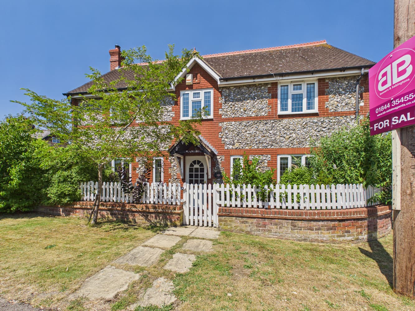 Watlington Road, Lewknor, Oxfordshire