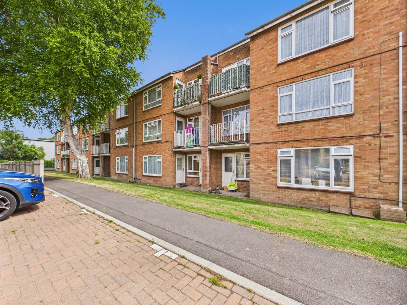 Queensmead Road, Loudwater, High Wycombe, Buckinghamshire