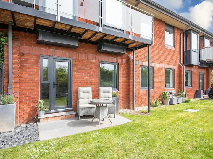 Station Yard, Thame, Oxfordshire