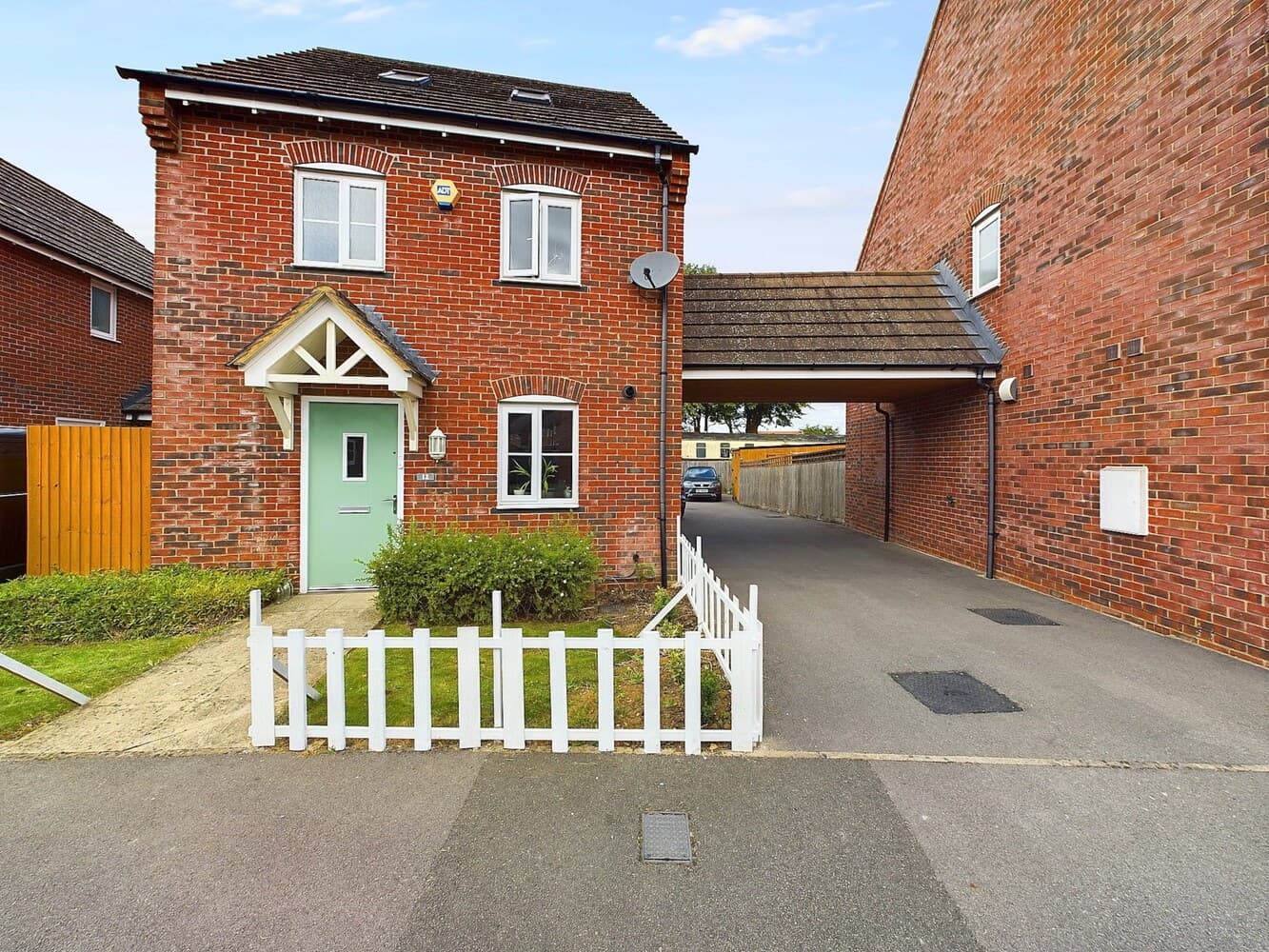 Chalkpit Lane, Chinnor, Oxfordshire