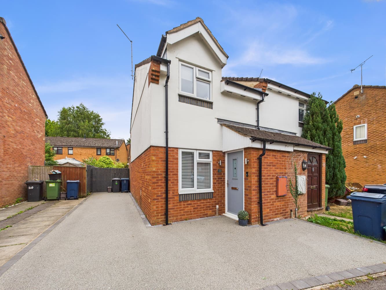 Barkus Way, Stokenchurch, High Wycombe, Buckinghamshire