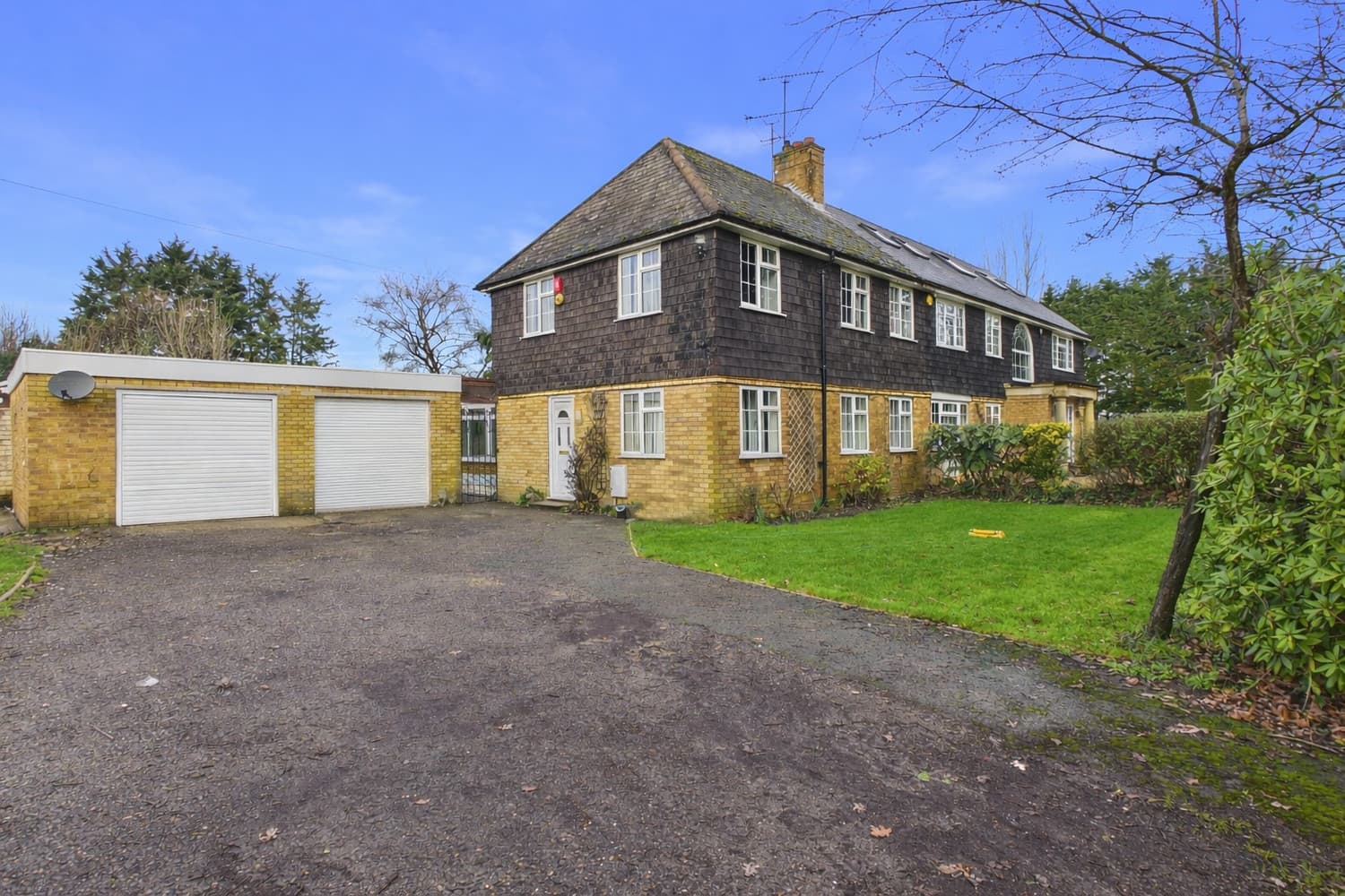 Ashley, Ascot Road, Holyport, Maidenhead, Berkshire