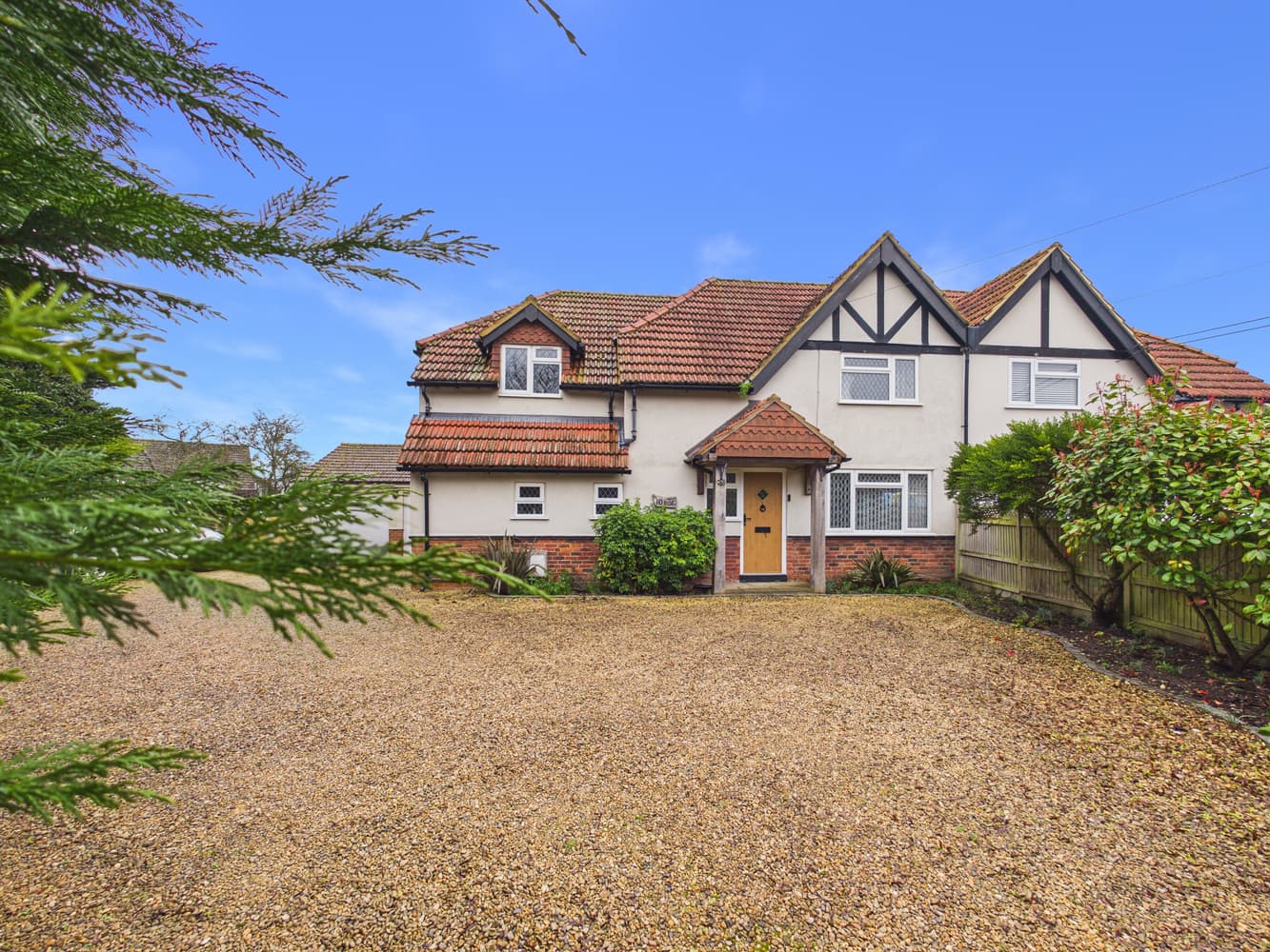 The Rise, Pleck Lane, Kingston Blount, Chinnor, Oxfordshire