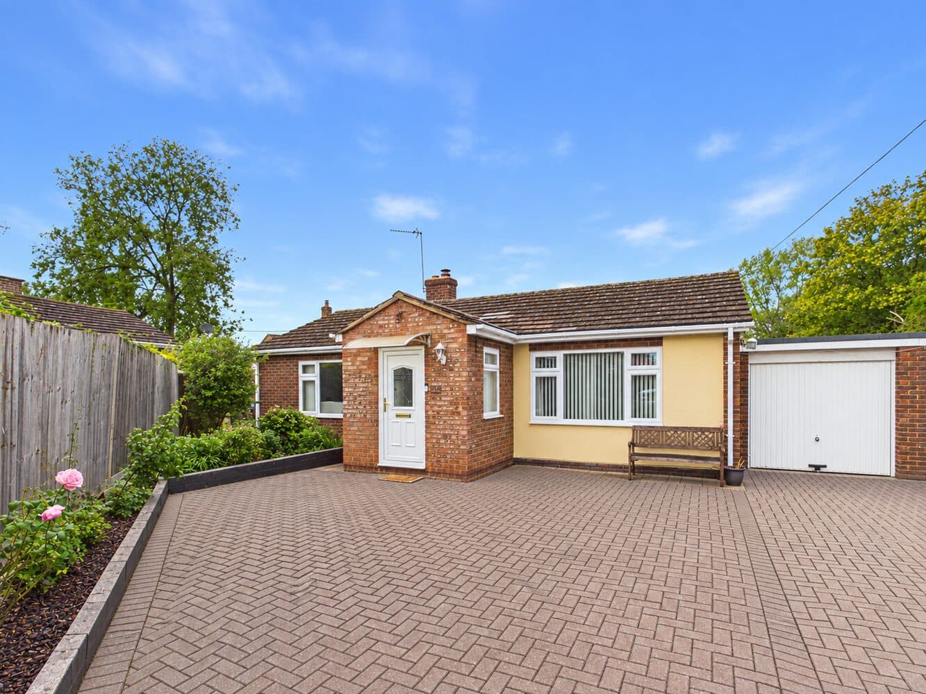 Hill View, Oakley, Aylesbury, Buckinghamshire