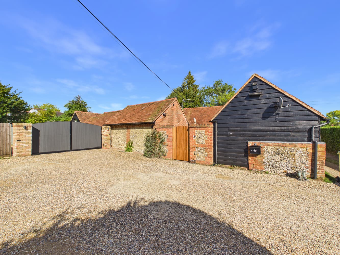 Horseshoe Barn, Bullocks Farm Lane, Wheeler End, High Wycombe, Buckinghamshire